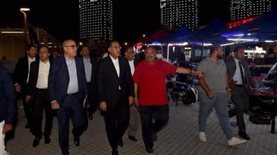 رئيس الوزراء يبدأ جولة تفقدية بالمنطقة الترفيهية بالعلمين الجديدة