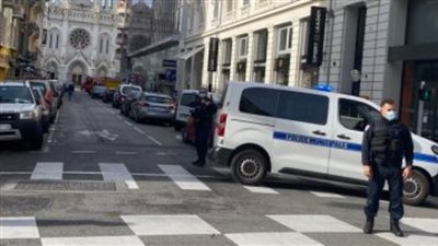 روسيا اليوم: ملثمون يهاجمون مركزا للشرطة فى ضواحى باريس بالمولوتوف