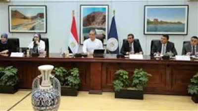 وزير السياحة يوجه بوضع أسعار تناسب فئات المجتمع لـ عمرة 1444 هـ