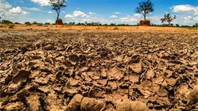 فرنسا تضع قيودا على استخدام المياه بسبب الجفاف 