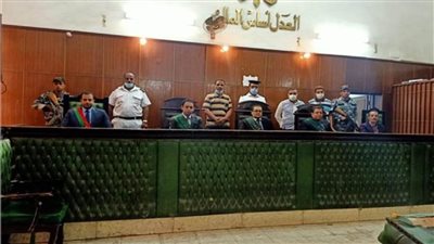 المشدد 15 عاما لـ 4 متهمين بتهمة سرقة شخص بالإكراه في سوهاج 