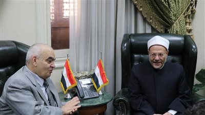 قضايا الدولة تهنئ مفتي الجمهورية علي تجديد الثقه لمدة عام
