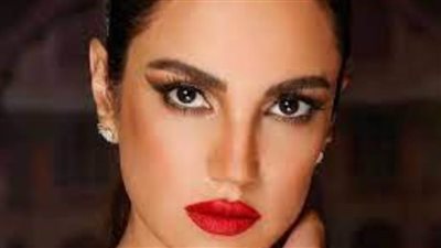 درة تظهر بإطلالة كلاسيكية في أحدث ظهور | صورة