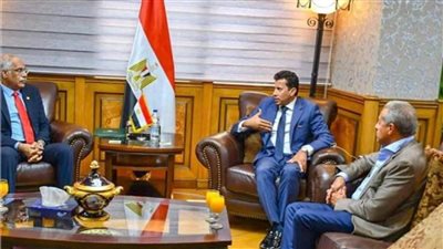 تفاصيل اجتماع وزير الرياضة مع رئيس اتحاد الكرة  