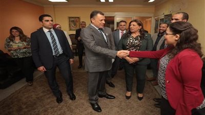 وزير السياحة يبحث تطوير آليات العمل والاستفادة من الكفاءات (صور)