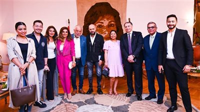 عاجل .. بالصور.. جامعة مصر للعلوم والتكنولوجيا تقيم حفلا أسطوريا لتخريج دفعة جديدة من كلية 