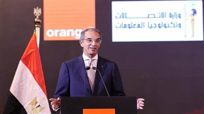 وزير الاتصالات يشهد مراسم إطلاق خدمات 