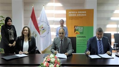 وزيرة البيئة تشهد توقيع مذكرة تفاهم لإطلاق جائزة مواجهة التغير المناخي في إفريقيا (صور)