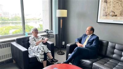 رئيسة دار الوثائق والمحفوظات الكندية تعرب عن فخرها بعضوية أمناء مكتبة الإسكندرية