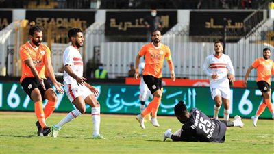  الزمالك يتفوق على فاركو بهدف في شوط أول ناري