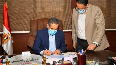 رحمي يخفض الحد الأدنى للقبول بفصول الخدمات المسائية في الغربية 190 درجة للعام  و160 للخاص و 140 للثانوية الفندقية الخاصة