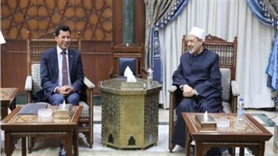  شيخ الأزهر: الشباب هم الأمل في بناء مستقبل مشرق لأمتنا ووطننا