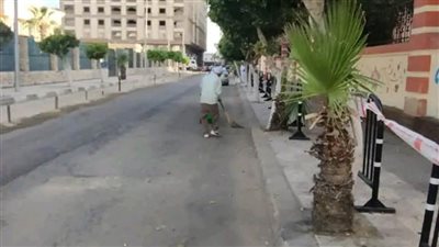 محافظ بورسعيد: حملات مكثفة لرفع المخالفات والقمامة وإزالة الاشغالات بجميع الأحياء