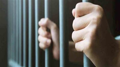 السجن 6 سنوات للمدرس المتهم بالتحرش بطالبة حدائق الأهرام