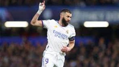 بنزيما يقود هجوم ريال مدريد أمام إسبانيول في الدوري الإسباني