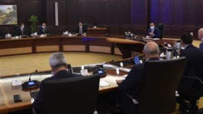 رئيس الوزراء يستعرض توسع الأنشطة الصناعية لشركة 