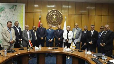 وزيرا القوى العاملة وقطاع الأعمال يبحثان تعزيز التعاون ومناقشة القضايا ذات الاهتمام