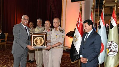 وزير الدفاع يشهد تكريم أبطال القوات المسلحة أصحاب الإنجازات الرياضية محليا ودوليا 