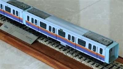 رئيس الوزراء يشهد مراسم توقيع عقد تصنيع وتوريد 320 عربة للخطين الثاني والثالث لمترو الأنفاق (صور)