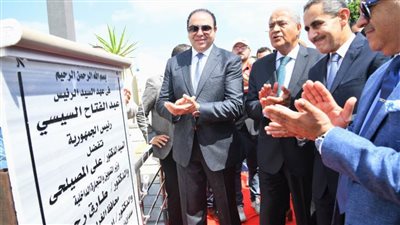 وزير التموين ومحافظ الغربية يفتتحان وصلة الطريق الدولي الرابط بين كفر الشيخ والمنطقة اللوجستية بطنطا