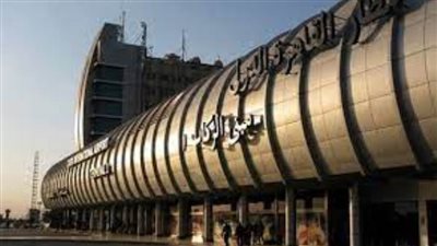 جمارك مطار القاهرة تضبط محاولة تهريب رادع شخصي على شكل مسدس