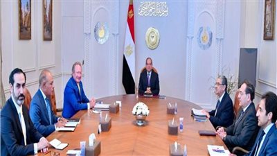 الرئيس السيسي يتابع توطين الصناعات ذات الصلة بتوليد الكهرباء من الشمس والرياح 