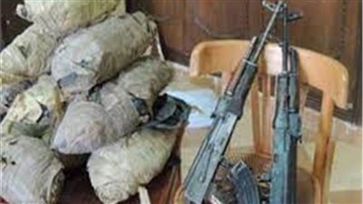 سقوط تاجر مخدرات بـ30 كيلو بانجو وسلاح آلي بالعياط 