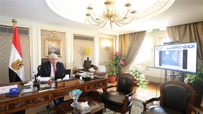 وزير التعليم العالي يرأس اجتماع الهيئة القومية للاستشعار من البعد (صور)