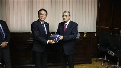 وزير الكهرباء يستقبل الرئيس التنفيذي والمدير العام لمنطقة الشرق الأوسط وإفريقيا بشركة سوميتومو كوربوريشين (صور)