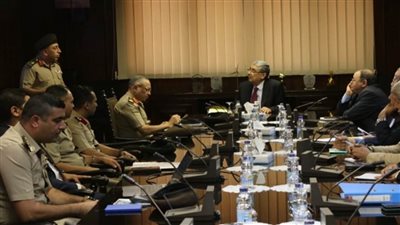 وزير الكهرباء ومدير إدارة الإشارة بالقوات المسلحة يبحثان الاستفادة من الشبكة الوطنية للطوارئ والسلامة