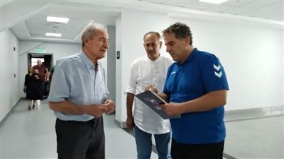 رئيس الاتحاد الدولي لليد في جولة تفقدية لمجمع حسن مصطفى