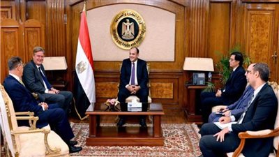 وزير الصناعة: مصر حريصة على توسيع التعاون الاقتصادي مع الاتحاد الأوروبي 
