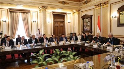 وزير التعليم العالى ورئيس جامعة القاهرة يشهدان فعاليات الحوار العلمي مع مدير عام المنظمة العالمية للملكية الفكرية بجامعة القاهرة (صور)