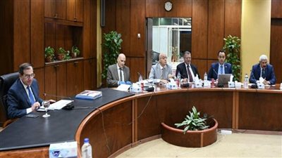 اعتماد نتائج أعمال شركتي التعاون ومصر للبترول عن عام 2021/2022