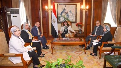 وزيرة الهجرة تستقبل سفير مصر في كينيا قبيل استلام مهام عمله (صور)