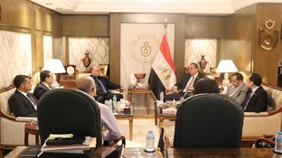 رئيس هيئة الرعاية الصحية يلتقي وفد ممثل لمجموعة ألاميدا للرعاية الصحية لبحث التعاون (صور)