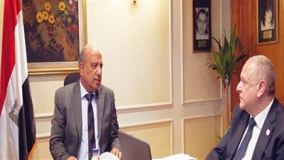 وزير قطاع الأعمال العام يتابع موقف مشروعات شركات القابضة للصناعات المعدنية