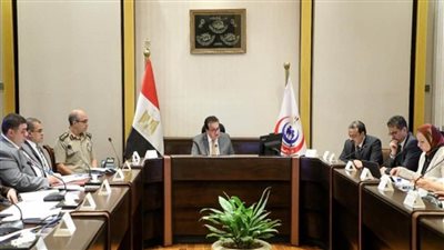 وزير الصحة يترأس الاجتماع الأول لمجلس مراقبة عمليات الدم (صور)