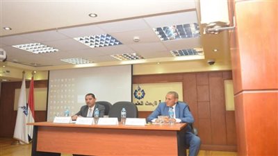 تنظيم ورشة عمل حول تأثير التغيرات المناخية علي الموارد الأرضية وإنتاج الغذاء (صور)