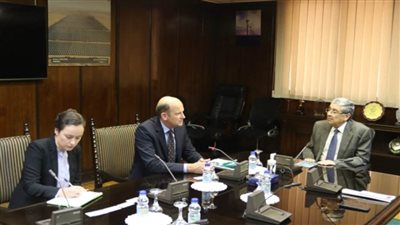 وزير الكهرباء يستقبل رئيس منظمة الهيدروجين الأخضر لبحث التعاون المستقبلي (صور)