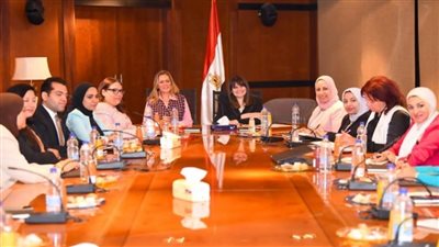 وزيرة الهجرة تستقبل الرئيس التنفيذي للأكاديمية الوطنية للتدريب وأعضاء برنامج 