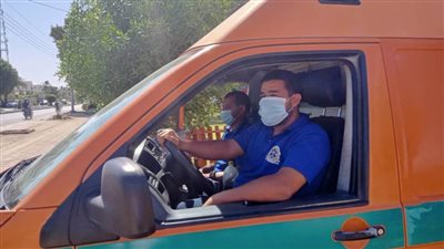 بالأسماء.. إصابة 9 أشخاص بينهم أطفال فى حادث مرورى بالوادي الجديد