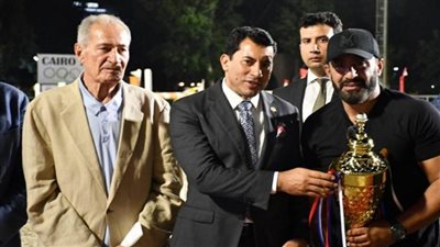 وزير الشباب يشهد افتتاح بطولة الجمهورية للفروسية بحضور رئيس الدولي لليد (صور)