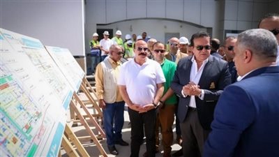 وزير الصحة يتفقد أعمال رفع الكفاءة بمشروع تطوير مستشفى كوم أمبو المركزي (صور)