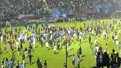 كاف ينعي ضحايا مباراة الدوري الإندونيسي 