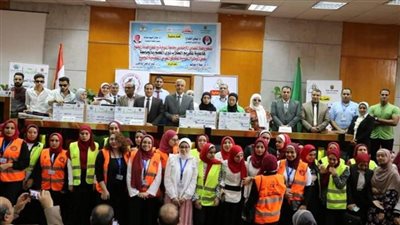 القباج تستعرض تقريرًا عن أنشطة برنامج وحدات التضامن الاجتماعي بالجامعات المصرية (صور)
