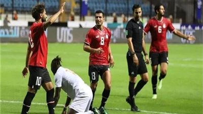 الاتحاد الأفريقي يحدد موعد مباراتي العودة لـ الأهلي والزمالك  