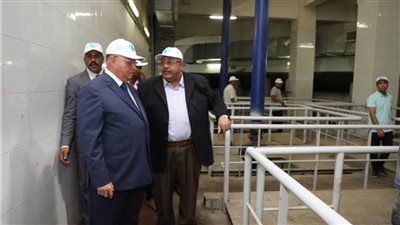 محافظ القاهرة يتفقد محطة رفع الصرف الصحي بعين شمس 