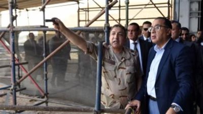 رئيس الوزراء يتابع تفاصيل الأعمال الجارٍ تنفيذها لتطوير محيط المتحف الكبير