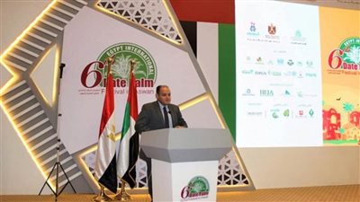 وزير التجارة يفتتح فعاليات المهرجان الدولي السادس للتمور في أسوان (صور)